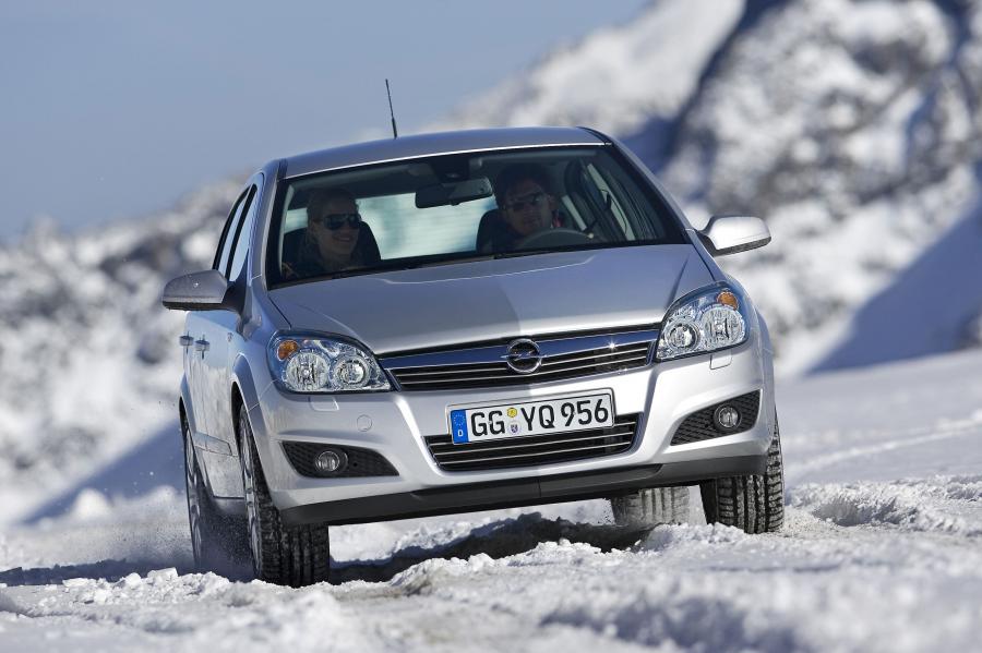  Opel Astra 2005 года  (фото 111 из 141)